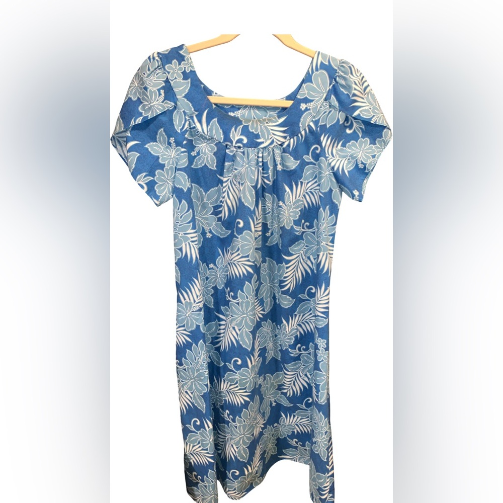 Royal Creations Made In Hawaii Blue & White Hawaiian Dress Size Small
